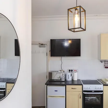 Lejlighed Pass The Keys Lovely Studio Apartment On The Coast Scarborough