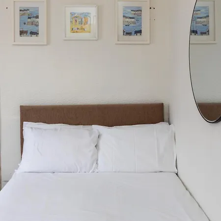 Pass The Keys Lovely Studio Apartment On The Coast * Scarborough