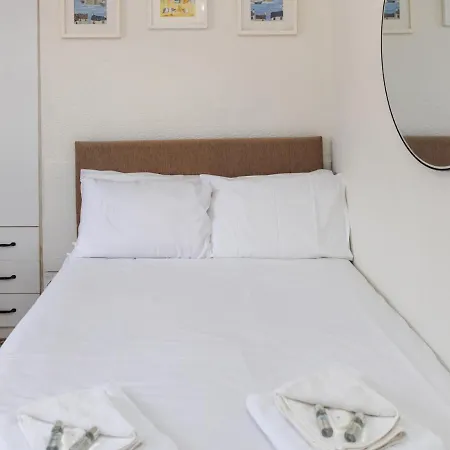 Lejlighed Pass The Keys Lovely Studio Apartment On The Coast
