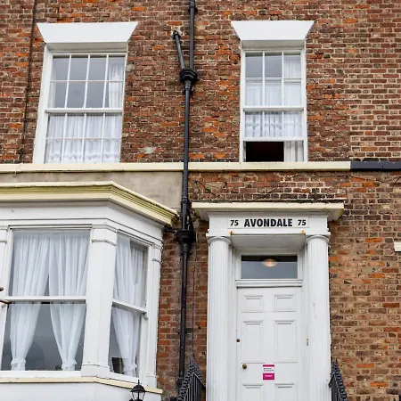 Pass The Keys Lovely Studio Apartment On The Coast *